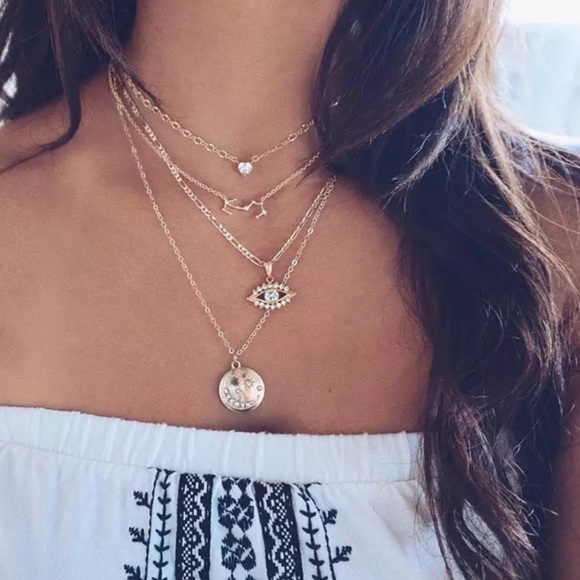 ShopAllThings Jewelry - 3/$30 💛 Multi Layer Pendant Necklace
